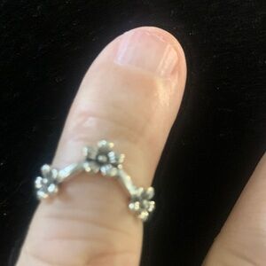Elegant Silver Floral Ring Bogo